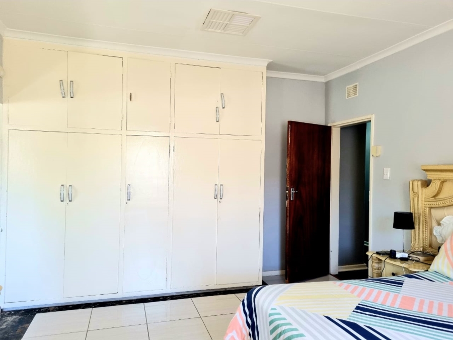 3 Bedroom Property for Sale in Verwoerdpark Northern Cape